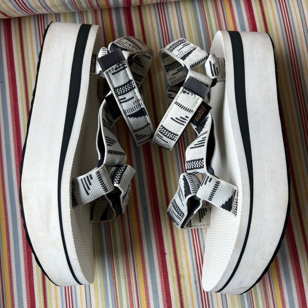 Teva platform Black and White Sandals - Picture 2 of 7